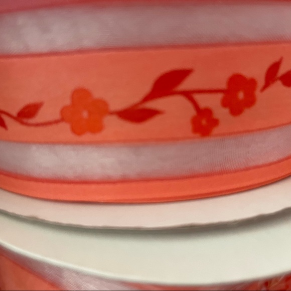 FLORAL RIBBON. Gorgeous Lion Ribbon 13 Rolls 1.5” x 25’ - Picture 4 of 7